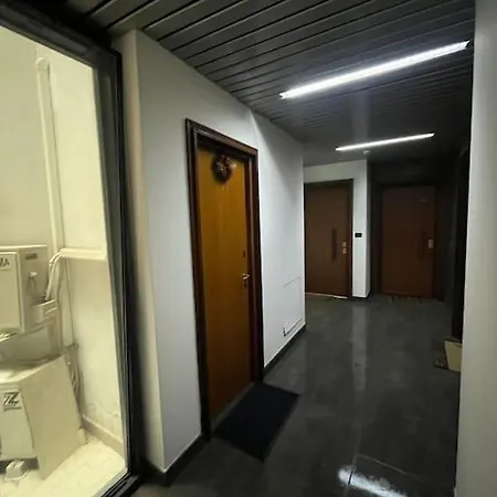 Tiny House In * Roma
